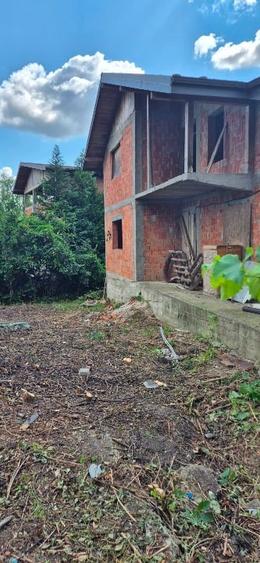 Casă individuală cu 3 camere cu Teren 450 Mp în Nicolina