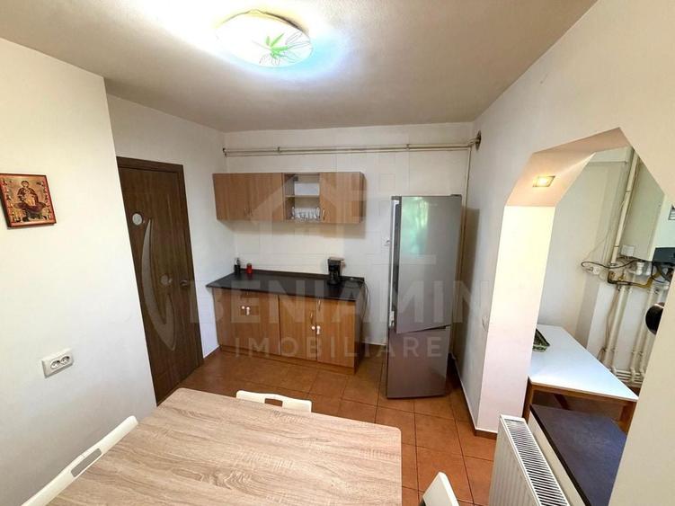 3 camere decomandat cu 2 bai Rovine etajul 3 centrala ter... - 4