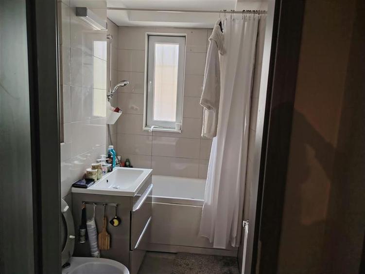 Apartament cu 2 camere decomandat în UTA