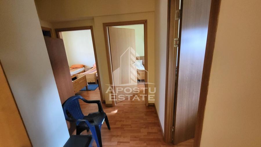 Casă individuală cu 17 camere cu Canalizare în Chișoda