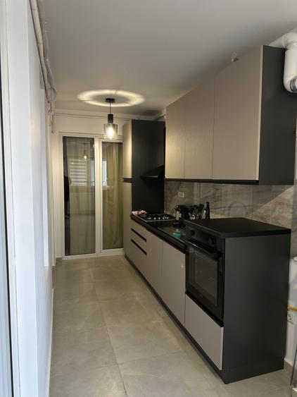 Apartament cu 3 camere decomandat în Parcul Carol