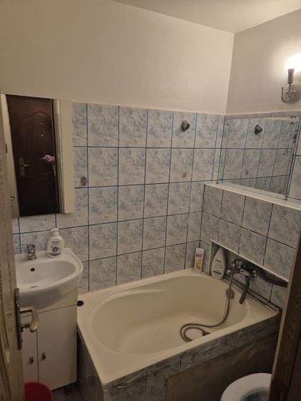 PROPRIETAR inchiriez garsoniera confort 1 - 4