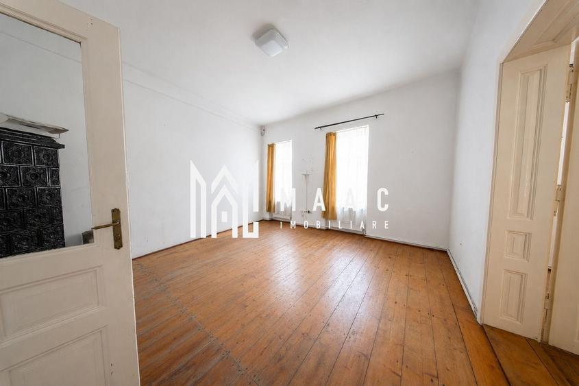 Casă individuală cu 6 camere cu Canalizare în Ultracentral