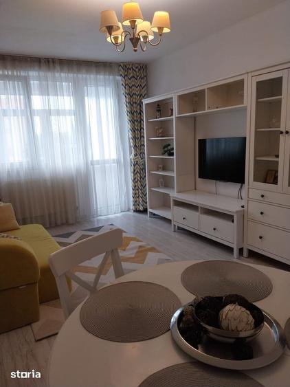 Apartament cu 3 camere decomandat în Drumul Taberei