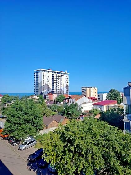 Apartament cu 2 camere decomandat în Faleza Nord