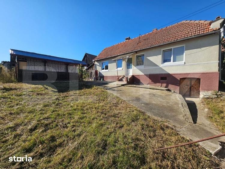 Casă cu 2 camere cu Teren 2194 Mp în Șpring