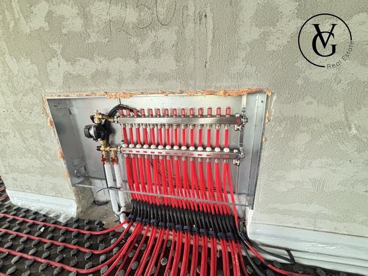 Apartament cu 4 camere decomandat în Inel I