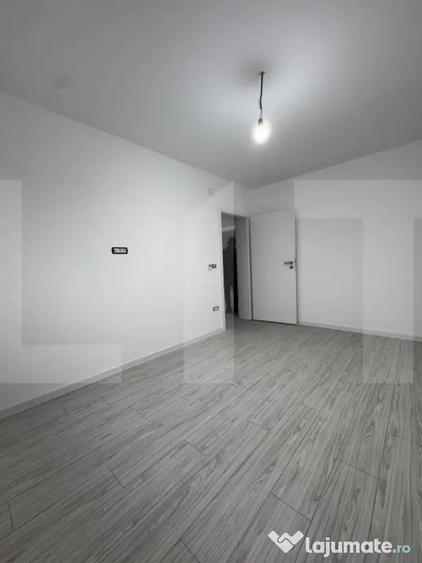 Casă cu 4 camere cu Teren 650 Mp în Peciu Nou