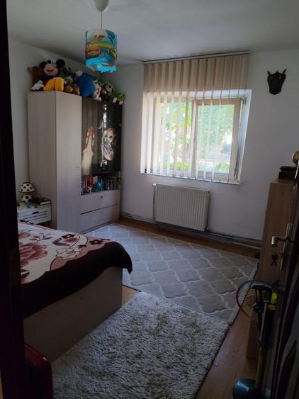 Apartament cu 3 camere decomandat în Complex Studențesc