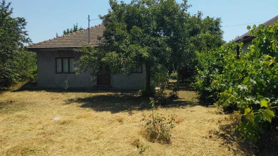 Casă cu 4 camere cu Teren 700 Mp în Ograda