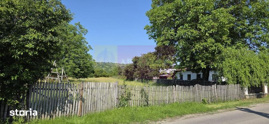Teren de 2453 mp, în Brebu