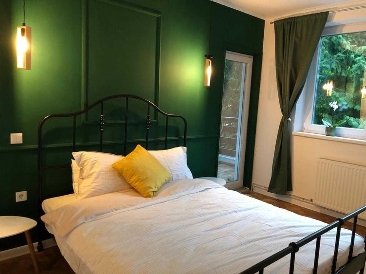 Apartament cu 4 camere decomandat în Drumul Carului