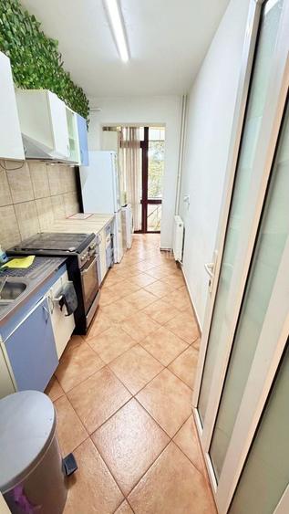 Apartament cu 2 camere decomandat, mobilat în Central