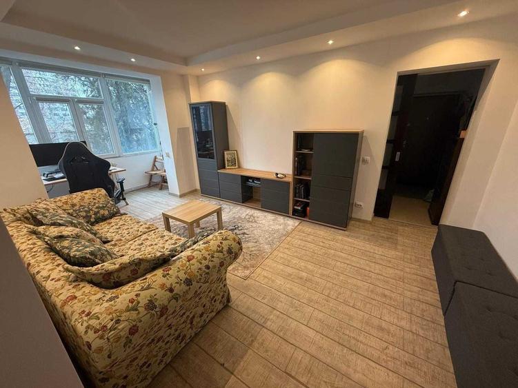 INCHIRIEZ Apartament 2 camere - 1