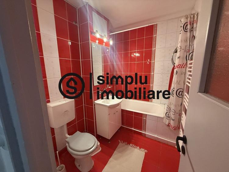 Apartament cu 3 camere decomandat, mobilat în Lăpuș