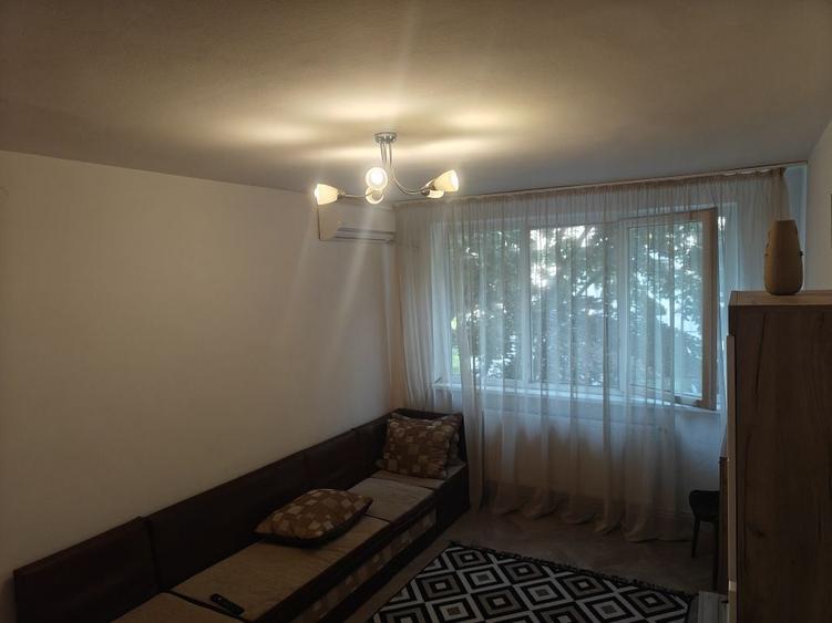 Apartament cu 2 camere semidecomandat în Hipodrom