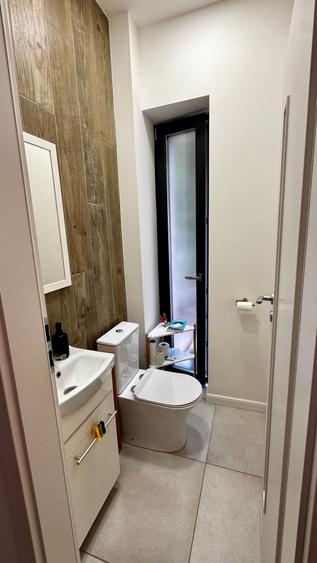 Duplex cu 7 camere cu Canalizare în Blumăna