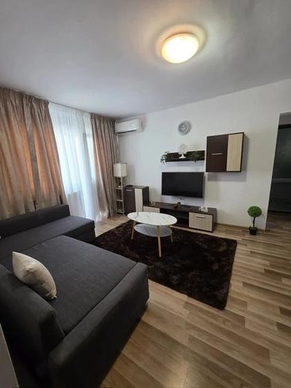 Apartament cu 2 camere semidecomandat în Păcii