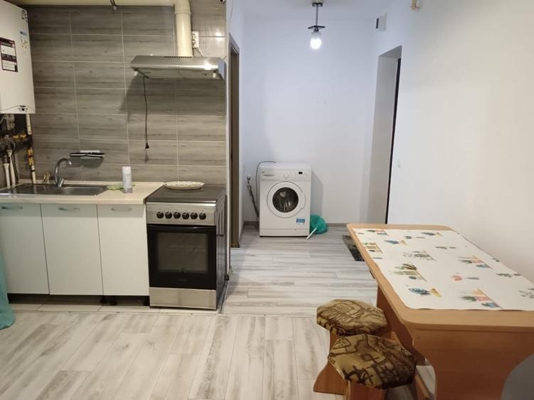 Garsonieră decomandată în Central