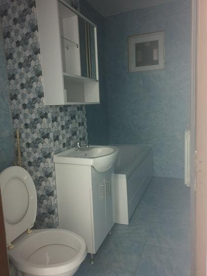 Apartament cu 2 camere semidecomandat în Malu Roșu