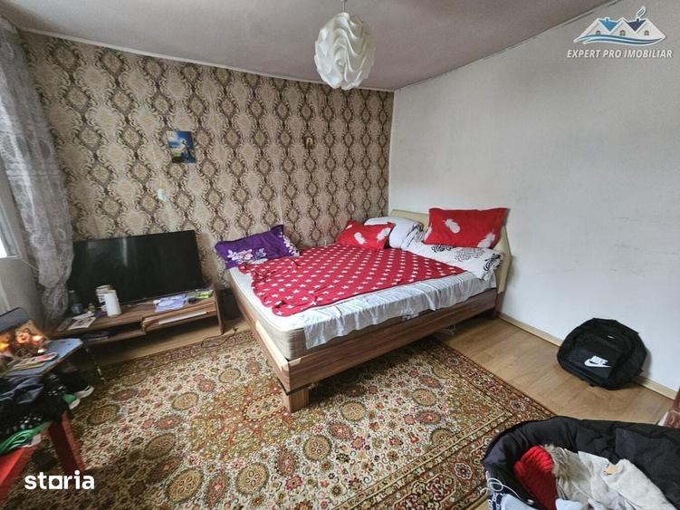 Casă cu 4 camere cu Teren 254 Mp în Giulești