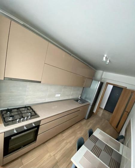 Apartament cu 2 camere decomandat în Mihai Bravu