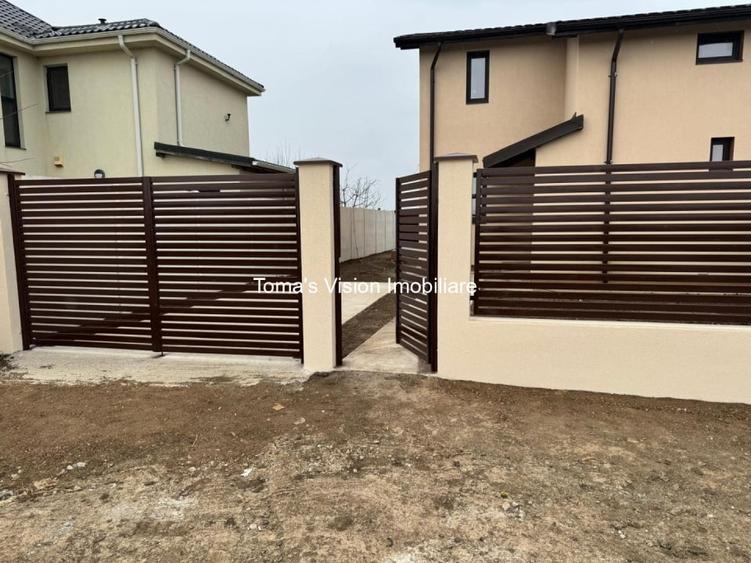 Casă cu 3 camere cu Teren 240 Mp în Otopeni