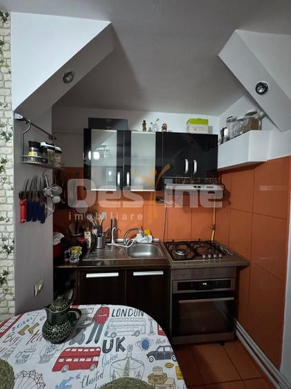 Apartament cu 4 camere decomandat, mobilat în Mircea-Vodă