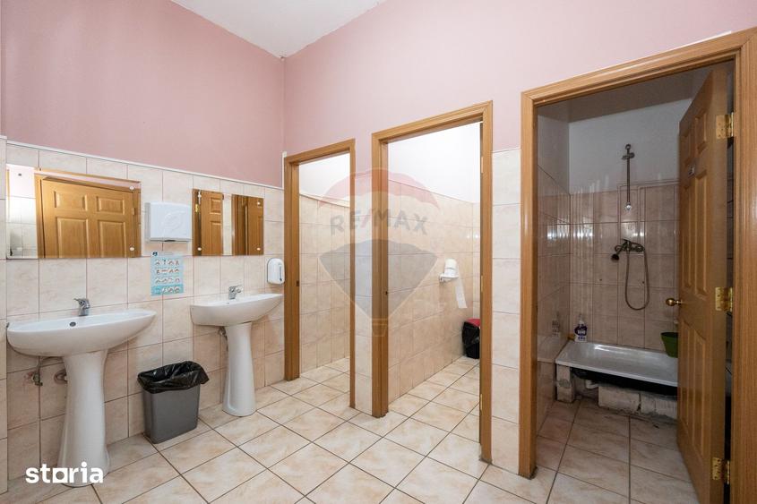 Spațiu comercial, de 350 mp, în Găvana