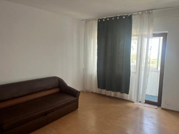 Apartament 2 camere, decomandat, zona Vest - 9