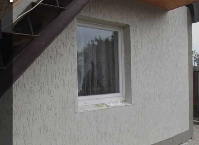 Casă cu 3 camere cu Teren 1000 Mp în Central