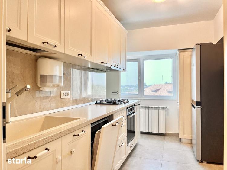 Apartament cu 4 camere în Centrul Civic