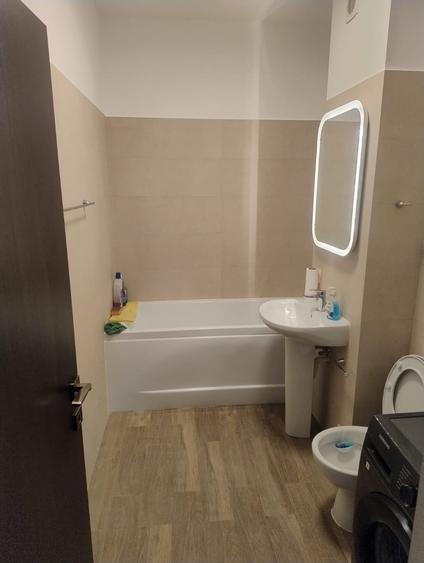 Apartament cu 2 camere decomandat în Drumul Taberei