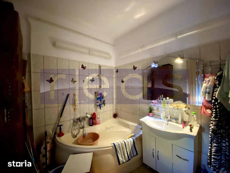 DE VANZARE 3 CAMERE 100 MP | BOXA 10 MP | SEBASTIAN | VULCAN CENTER - 16