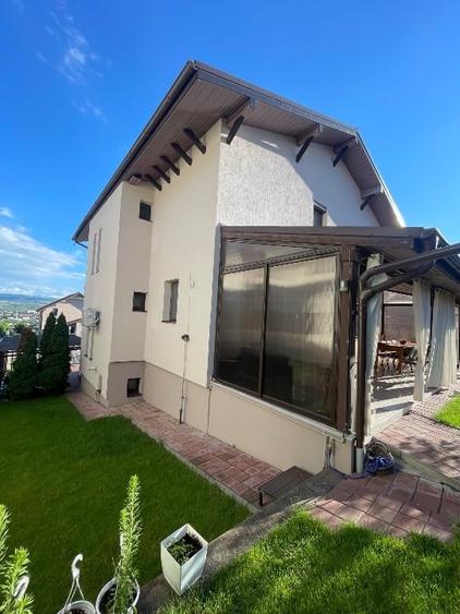 Casă individuală cu 5 camere cu Teren 500 Mp în Iris