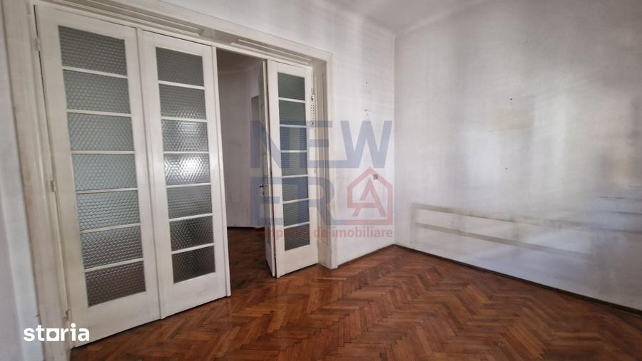 Apartament cu 3 camere în Unirii