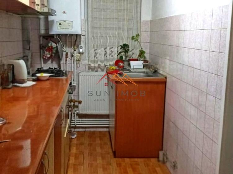 Apartament 3 camere - parter, Piața centrală - Câmpina - 69500 EURO - 3