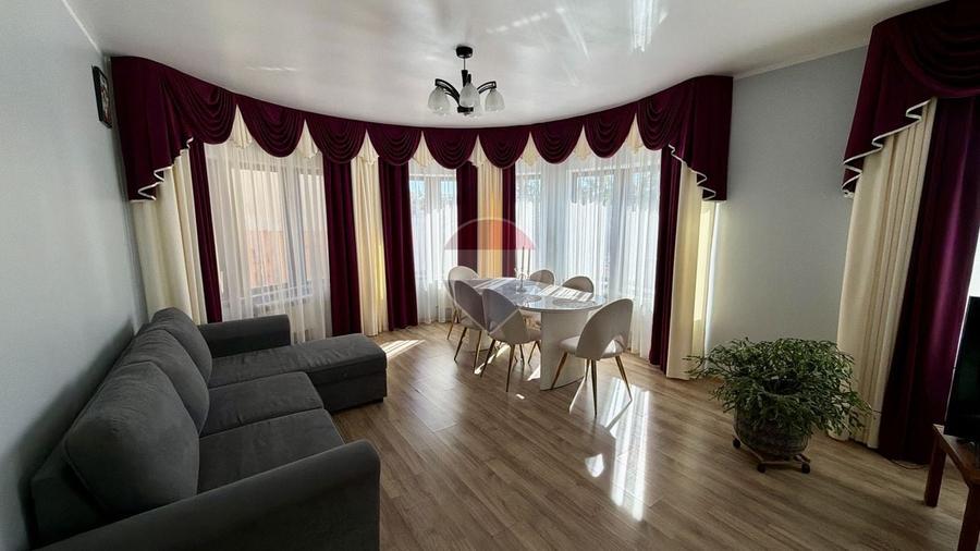 Casă individuală cu 4 camere cu Teren 1000 Mp în Periferie