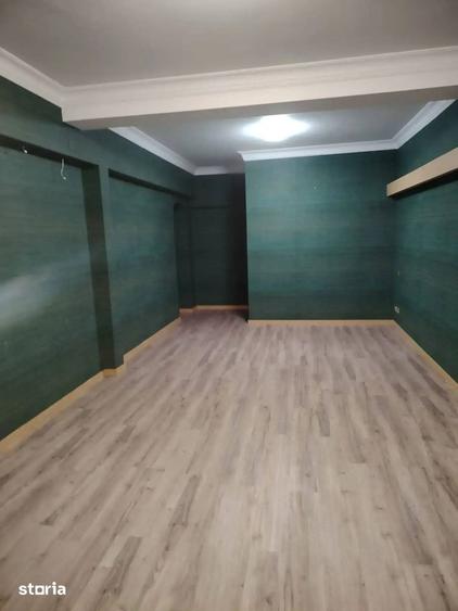 Casă cu 8 camere cu Canalizare în Floreasca
