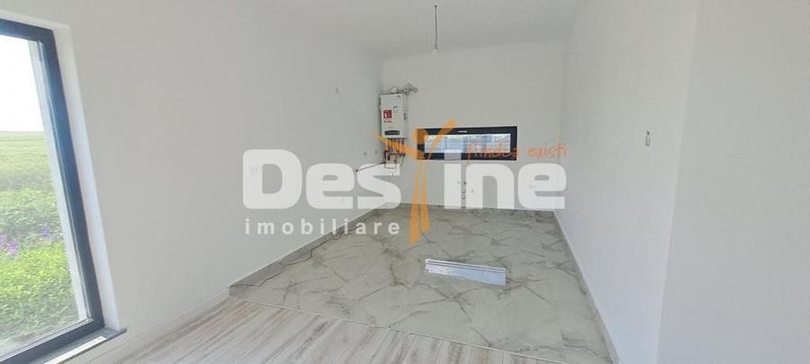 Casă cu 4 camere cu Teren 350 Mp în Miroslava