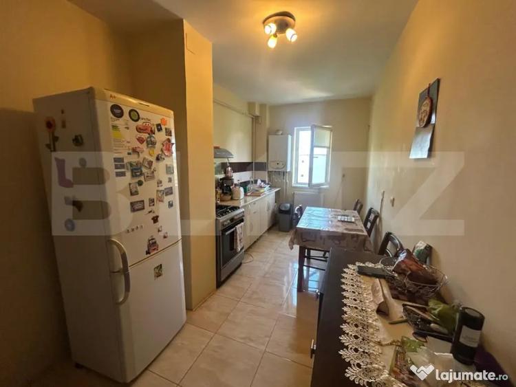Apartament cu 2 camere semidecomandat în Micro 9