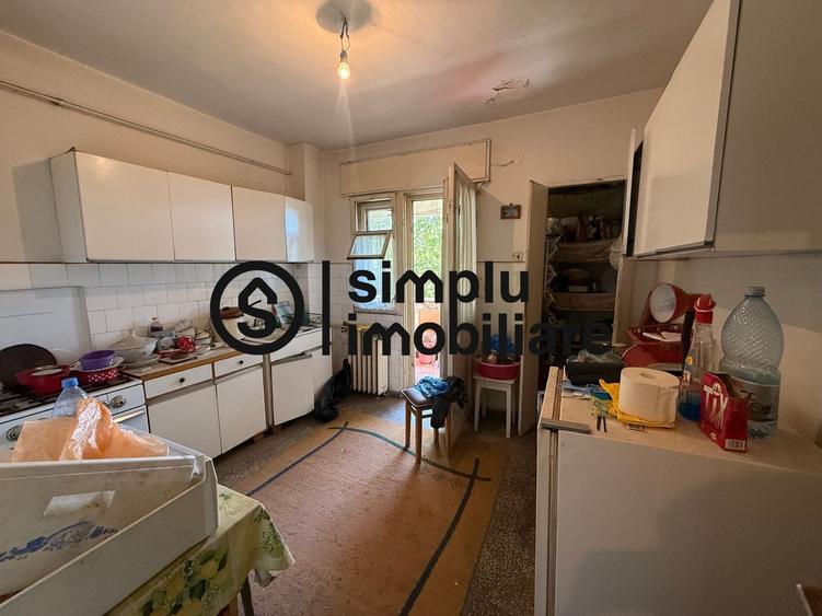 Apartament cu 3 camere decomandat în Brazda lui Novac