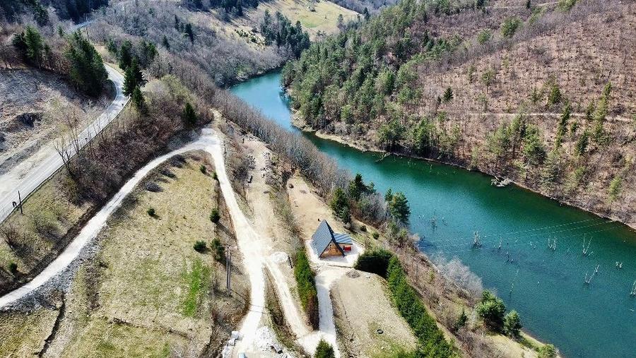 Teren de 2400 mp, în Sohodol