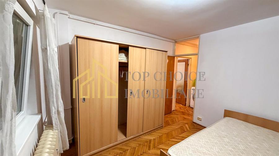Apartament cu 3 camere semidecomandat, mobilat în 1 Mai