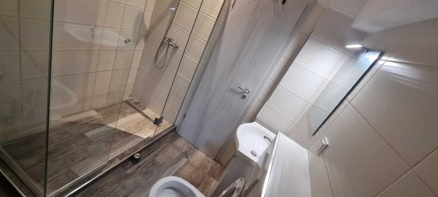Apartament cu 2 camere decomandat în Florilor