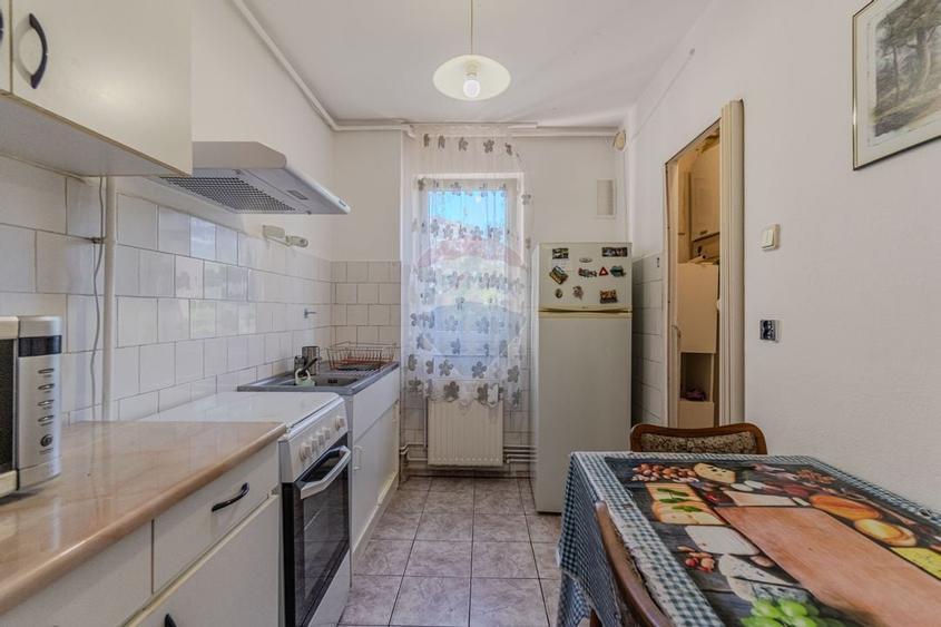 Apartament cu 2 camere decomandat în Astra