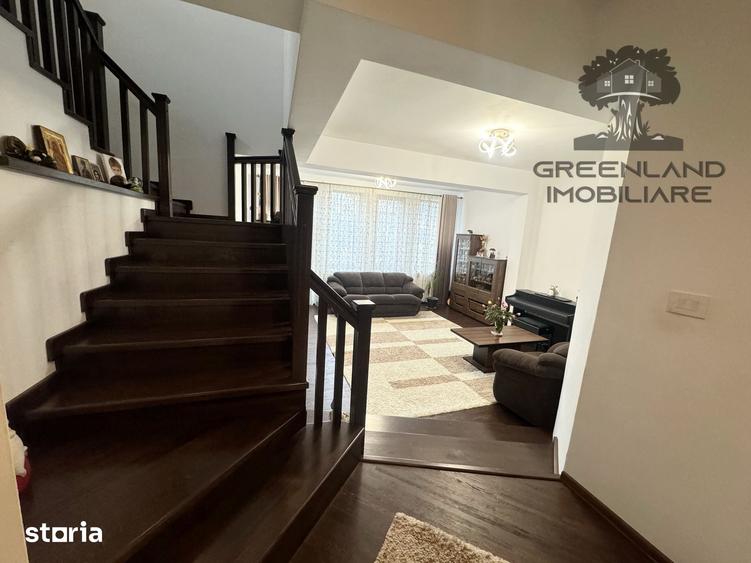 Casă cu 5 camere cu Teren 1180 Mp în Păcurari