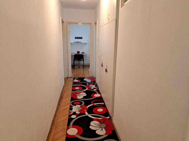 Inchiriez apartament 3 camere, decomandat, Tg. Mures, Tudor - 9