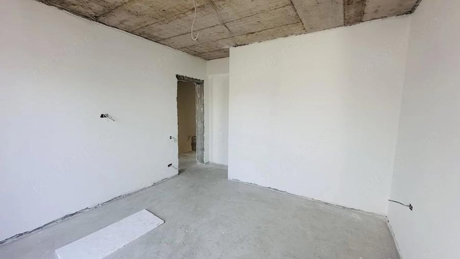 Casă cu 7 camere cu Teren 225 Mp în Chiajna