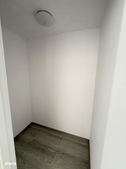 Casă cu 3 camere în Domnești